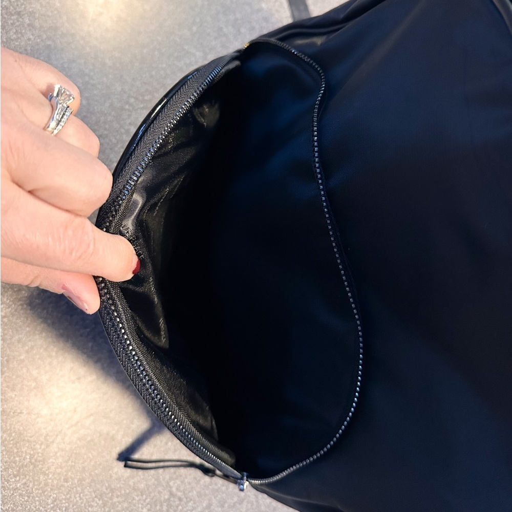 Versace Parfums Black Medusa
Logo Adjustable Strap Backpack Black - Picture 6 of 13